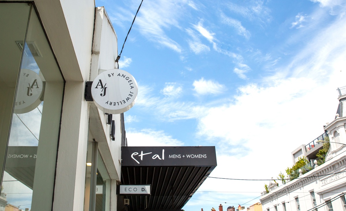 AJ by Angela Jewellery circular blade sign